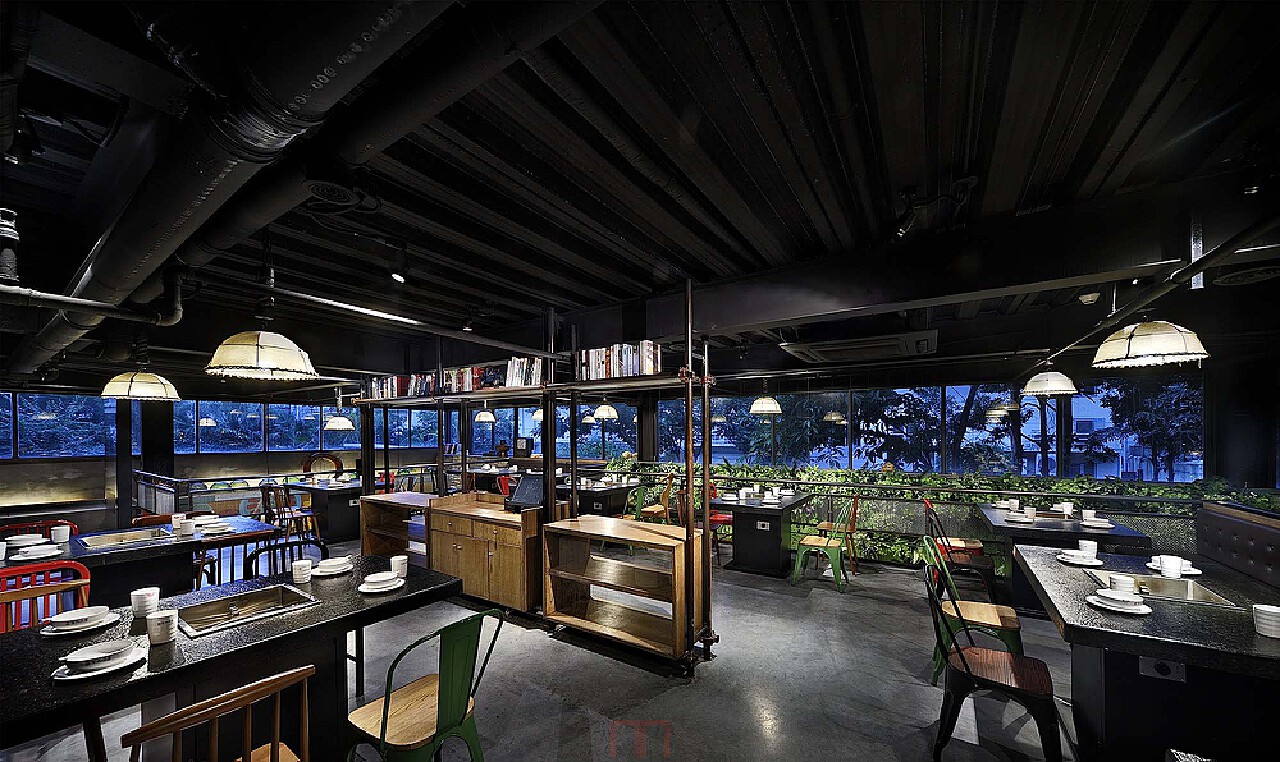 波普藝術風餐廳設計：玩味色彩，暢享潮流美食